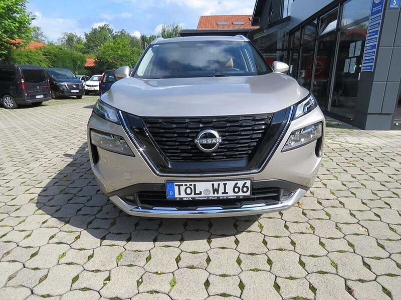 Nissan X-Trail e-4ORCE Tekna+ 1,5 VCT 213PS mit Schiebedach