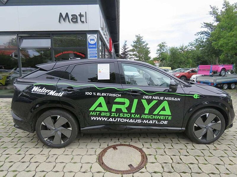 Nissan Ariya Evolve Pack 4x4 e-4ORCE 87kW 306PS mit Schiebedach