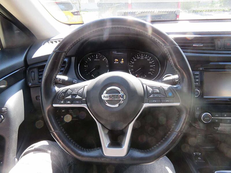 Nissan X-Trail N-Tec 4x4 1,7 dCi 150PS Xtronic mit Schiebedach