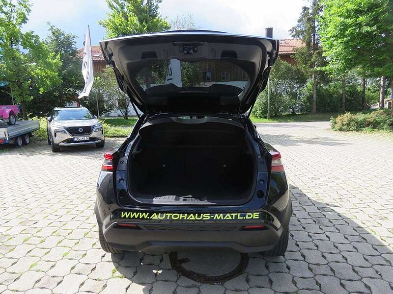 Nissan Juke Tekna 1,0 DIG-T 114PS 6Mt mit Bose Soundsystem